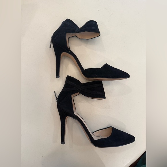 Gianni Bini Ankle Strap Suede Women's Heels - Picture 3 of 8